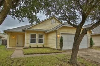 11702 Sardis Lake Dr in Tomball, TX - Building Photo - Building Photo