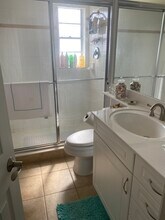 1000 Spanish River Rd, Unit 4S in Boca Raton, FL - Foto de edificio - Building Photo