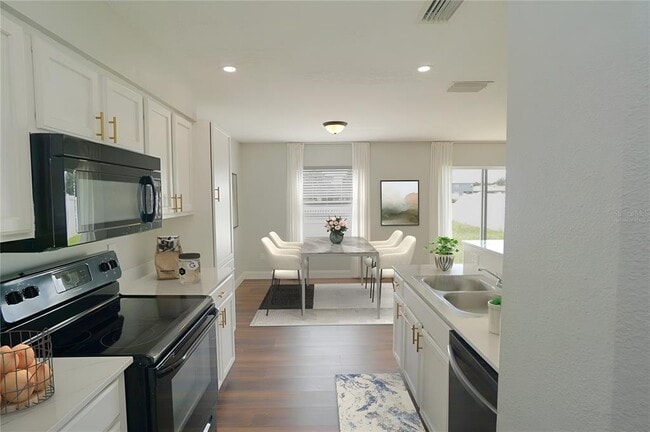 7827 Carriage Pointe Dr in Gibsonton, FL - Building Photo - Building Photo