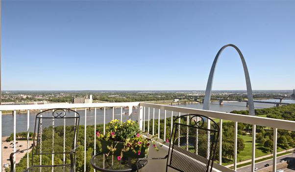 The Gentrys Landing Apartments in St. Louis, MO - Foto de edificio