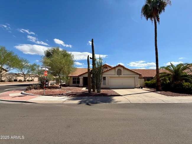 property at 2218 E Desert Trumpet Rd