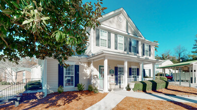 Broad on the Green in Augusta, GA - Foto de edificio - Building Photo