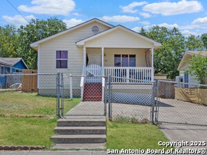 142 Jean St in San Antonio, TX - Building Photo