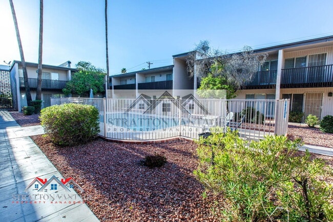 property at 1828 W Tuckey Ln