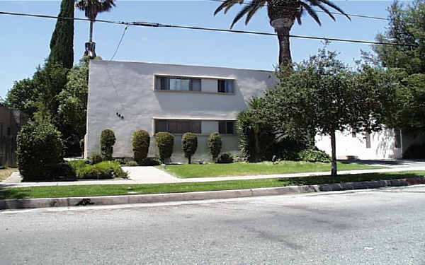 445-449 S Hudson Ave in Pasadena, CA - Building Photo