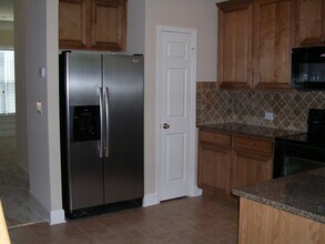 2043 Cobblestone Cir NE in Atlanta, GA - Building Photo - Building Photo