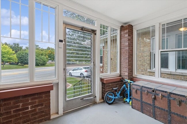 929 Green Bay Rd in Wilmette, IL - Building Photo - Building Photo