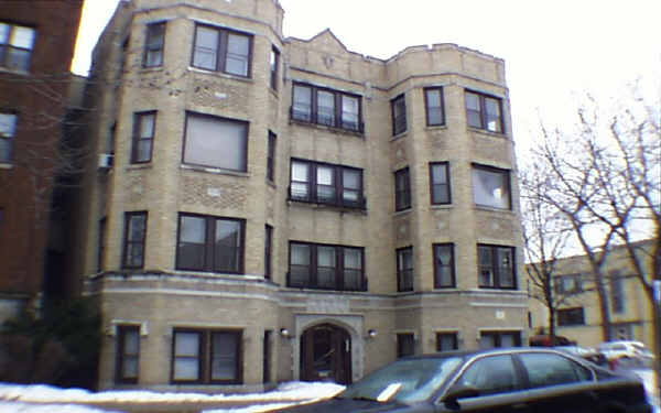 6656 N Glenwood Ave in Chicago, IL - Building Photo