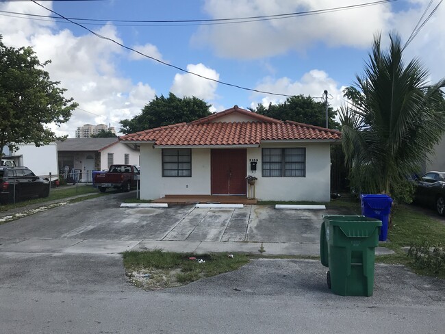 3135 SW 26th St in Miami, FL - Building Photo - Building Photo