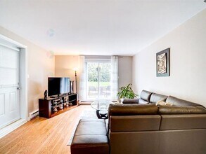 149 Pl. des Sorbiers in Gatineau, QC - Building Photo - Building Photo