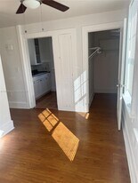 2811 SW 4th St in Miami, FL - Building Photo