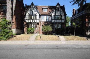 110 Bagot St in Kingston, ON - Building Photo
