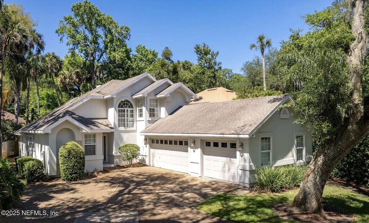 1901 Sevilla Bv W in Atlantic Beach, FL - Building Photo