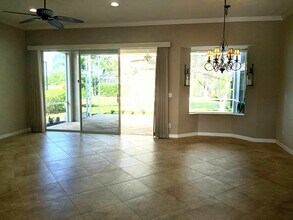 5069 Flagstone Dr in Sarasota, FL - Building Photo - Building Photo