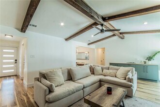 5702 Whitebrook Dr in Austin, TX - Building Photo - Building Photo