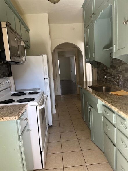 property at 1508 NW 18th St