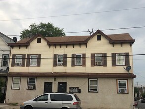 109 Throop Ave in New Brunswick, NJ - Building Photo - Building Photo