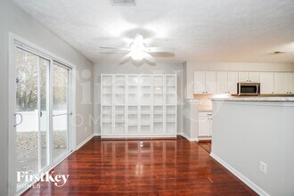 4861 Fosterson Dr in Lockbourne, OH - Building Photo - Building Photo