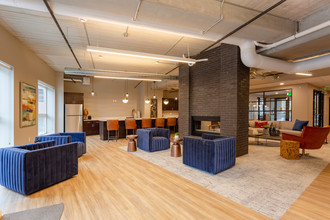 Honey Creek Place in Milwaukee, WI - Building Photo - Interior Photo