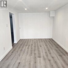 38 Ferguson Dr in Barrie, ON - Building Photo - Building Photo