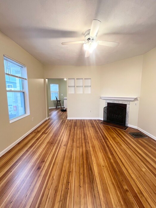 22 Pleasant Ave, Unit 1 in Somerville, MA - Building Photo - Building Photo