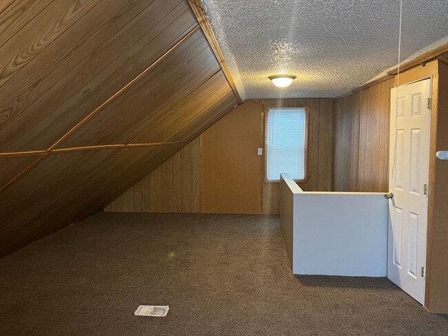 22124 Tuscany Ave in Eastpointe, MI - Building Photo - Building Photo