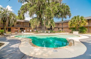 Manchester Park Apartments in Mobile, AL - Building Photo