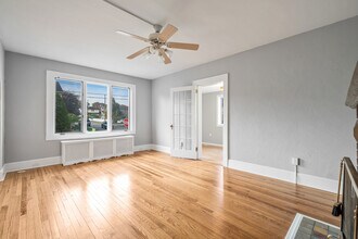 64 Hudson Ave, Unit #1 in Totowa, NJ - Building Photo - Building Photo