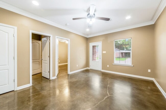 112 Padre Dr in Broussard, LA - Building Photo - Building Photo
