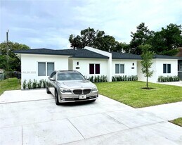 1234 NW 102nd St in Miami, FL - Building Photo