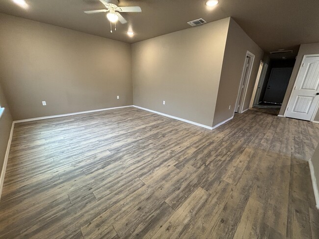2212 E 10th St in Lubbock, TX - Building Photo - Building Photo