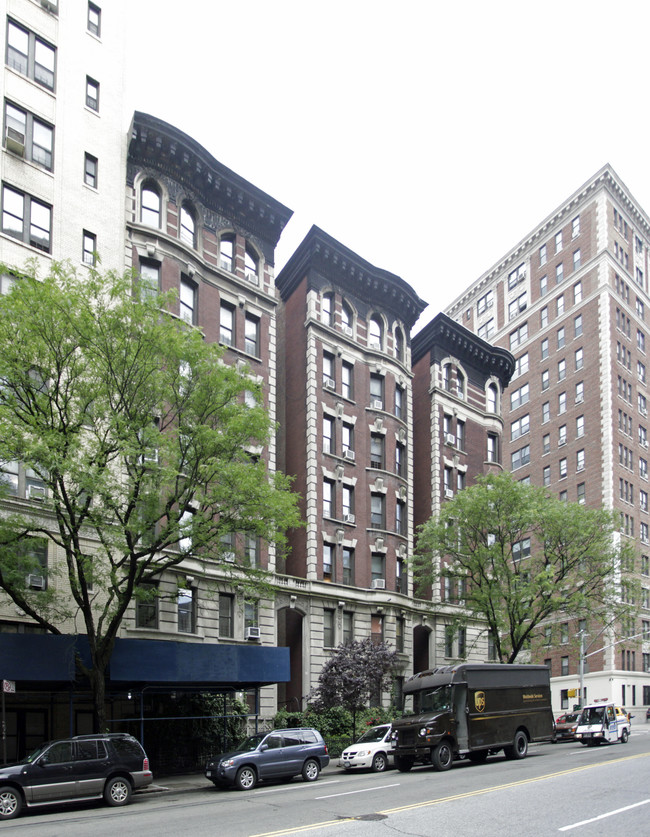 Creston Apartments in New York, NY - Foto de edificio - Building Photo