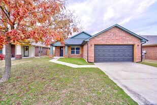 2809 Frost Ln in Norman, OK - Building Photo