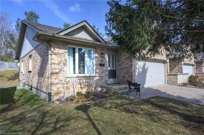 1241 Beaverbrook Ave in London, ON - Building Photo - Building Photo