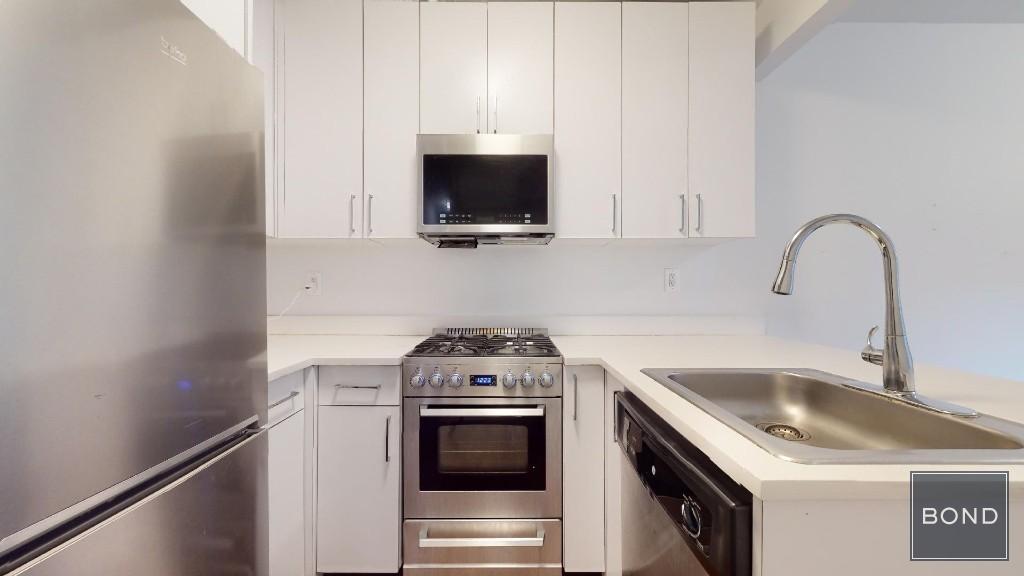 151 Mott St in New York, NY - Building Photo