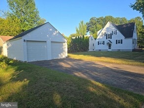 130 Crescent Ave in Trenton, NJ - Building Photo - Building Photo