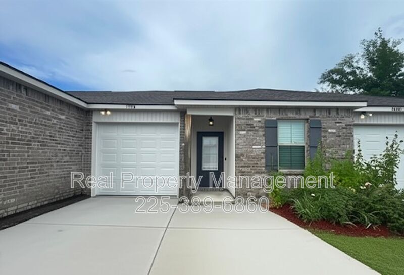 17414 Berkshire Dr in Prairieville, LA - Building Photo