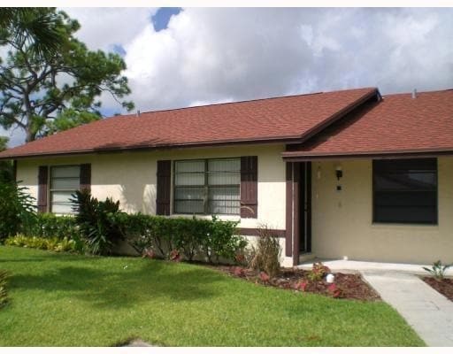 451 Glenwood Dr in West Palm Beach, FL - Building Photo - Building Photo