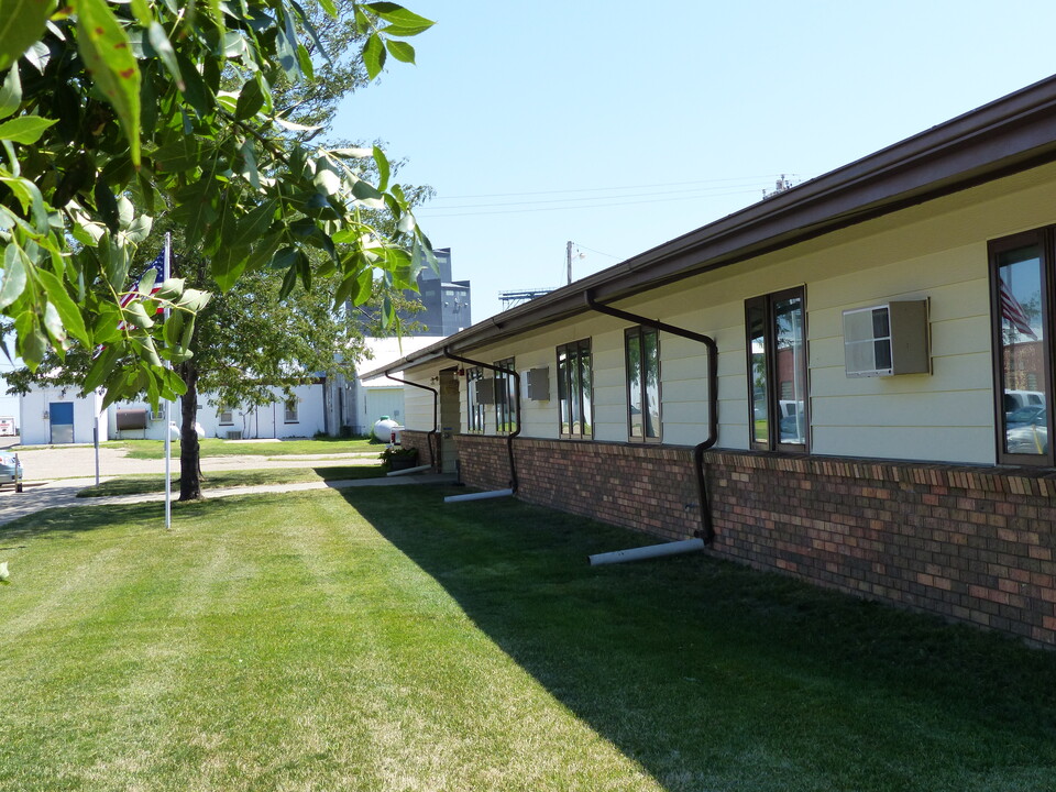 Gateway I & II in Kadoka, SD - Foto de edificio