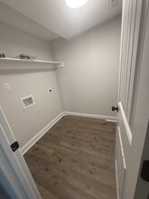 1621 Thompson St in Raleigh, NC - Foto de edificio - Building Photo