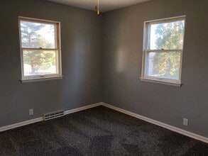 243 Orchard Ct in Carbon Cliff, IL - Building Photo - Building Photo