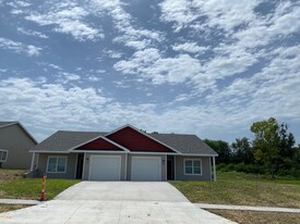 3247 SW Clare Ave in Topeka, KS - Building Photo