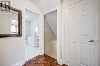 98 Weldrick Rd W in Richmond Hill, ON - Building Photo - Building Photo