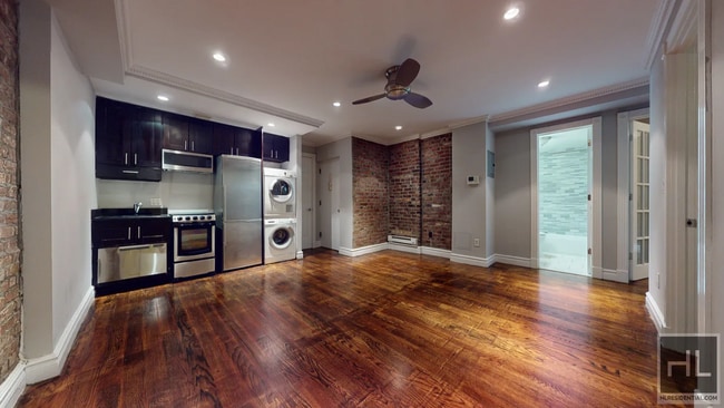 West 14th Street in New York, NY - Building Photo - Building Photo