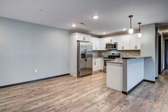 102 Ridge Rd in Osceola, WI - Building Photo - Building Photo