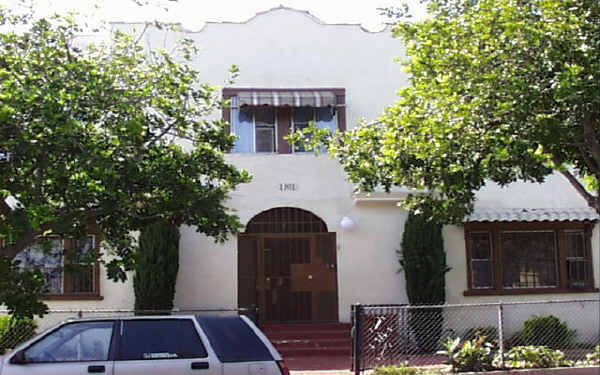 1801 S Bonnie Brae St in Los Angeles, CA - Foto de edificio - Building Photo