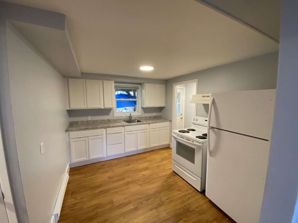 56-56 Point Park Dr in Riverview, NB - Building Photo