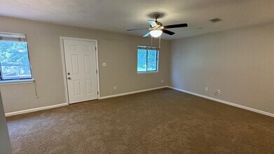 1317 Airport Dr in Tallahassee, FL - Building Photo - Building Photo