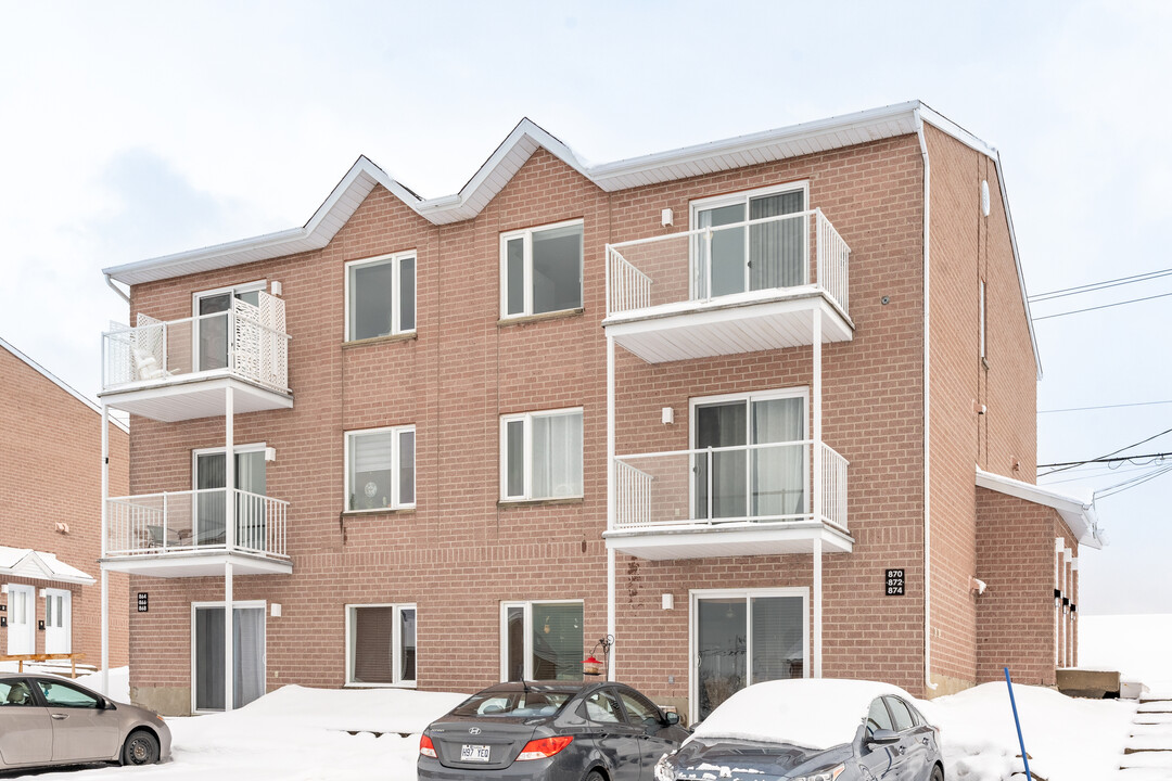 874 Saint-Omer St in Lévis, QC - Building Photo