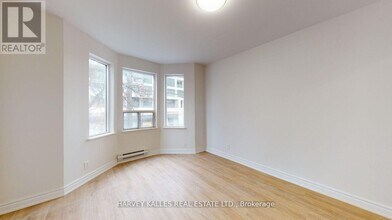399 Dupont St in Toronto, ON - Building Photo - Building Photo